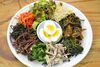 ソウル郊外で自然の気を感じる山菜料理に舌鼓！Netflix『隣の国のグルメイト』歌手ソン・シギョンの「心が喜ぶ料理」とは？【韓流談義fromソウル