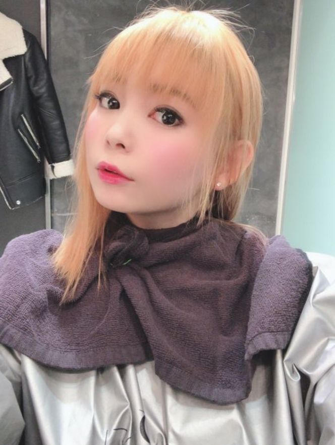 中川翔子が大胆イメチェン ラプンツェルカラー の金髪ショットに エルフか妖精かと ふたまん